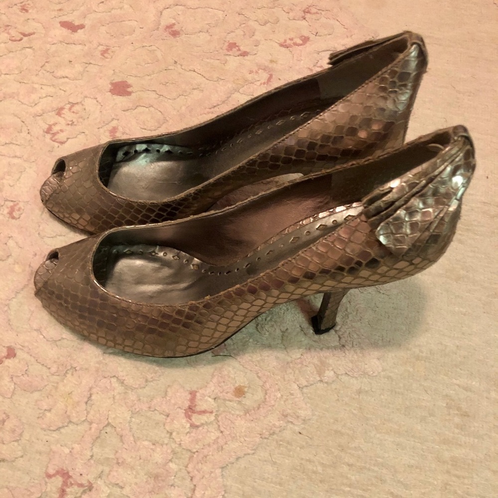 BCBGirls Size 7 Snakeskin heels